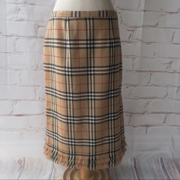 Vintage Plaid Skirt Size Large Fringe Detail at Bottom - Picture 1 of 11